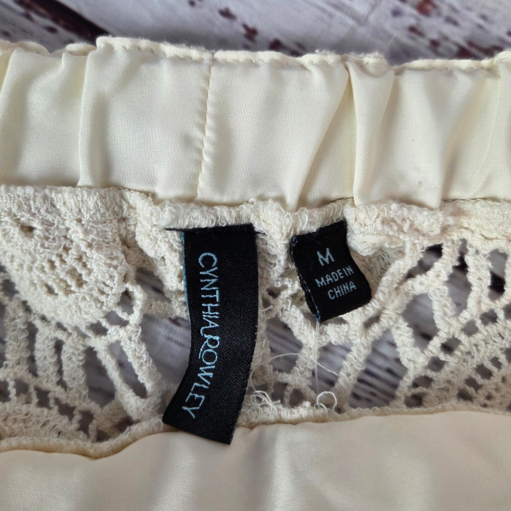Cynthia Rowley Swim Lace Cover-up Shorts M Tie Waist Whimsy Fairy Vacation NWT - Picture 3 of 9